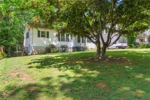 1682 Bridgeport Drive NE, Atlanta, GA 30329