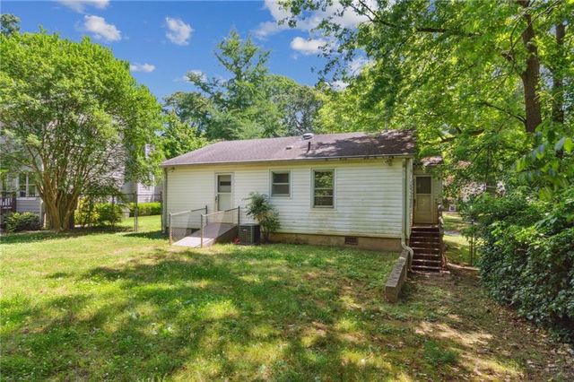 1682 Bridgeport Drive NE, Atlanta, GA 30329