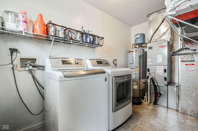 624 Daniel Court, Westfield, IN 46074