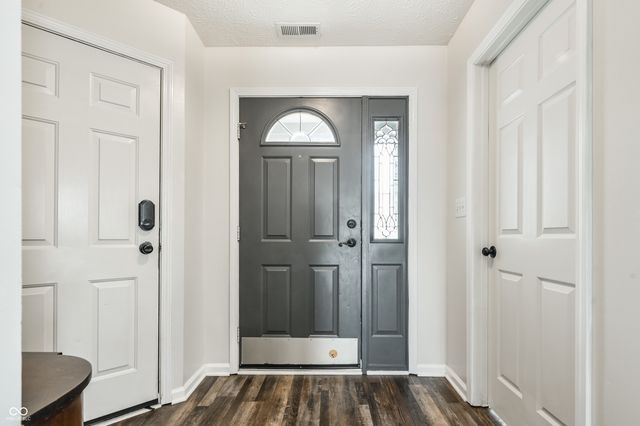 624 Daniel Court, Westfield, IN 46074