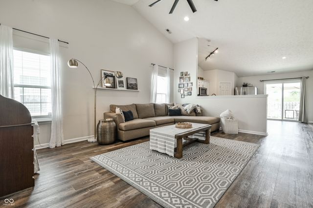 624 Daniel Court, Westfield, IN 46074