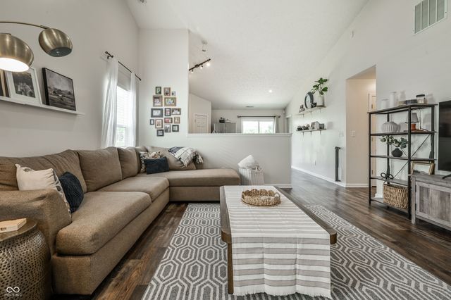 624 Daniel Court, Westfield, IN 46074