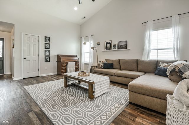 624 Daniel Court, Westfield, IN 46074