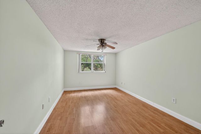 8373 Lake Drive 307, Doral, FL 33166