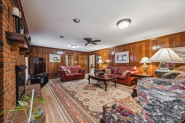 1859 ELMHURST DR, Germantown, TN 38138