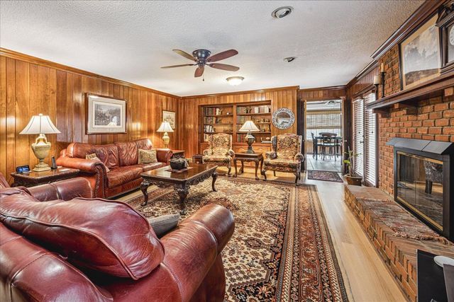 1859 ELMHURST DR, Germantown, TN 38138