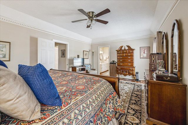 1859 ELMHURST DR, Germantown, TN 38138
