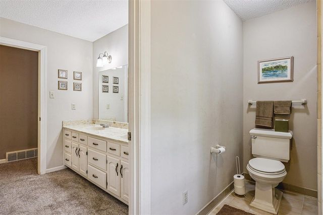 1859 ELMHURST DR, Germantown, TN 38138