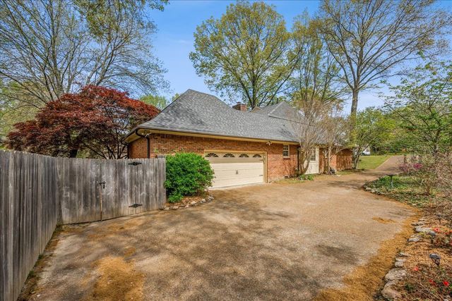 1859 ELMHURST DR, Germantown, TN 38138
