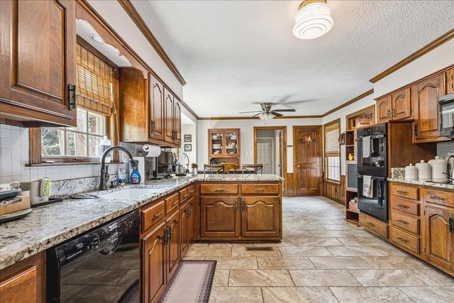 1859 ELMHURST DR, Germantown, TN 38138