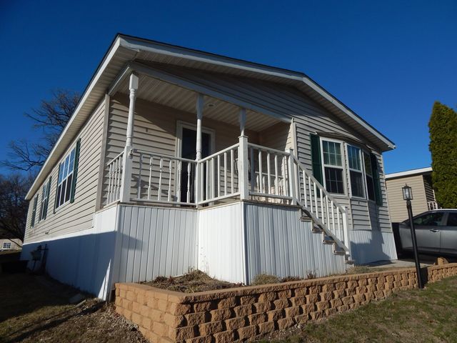 709 Hillcrest Lane, Crystal Lake, IL 60014