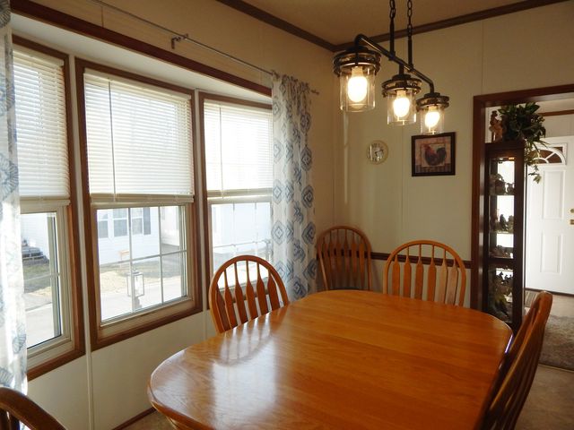 709 Hillcrest Lane, Crystal Lake, IL 60014