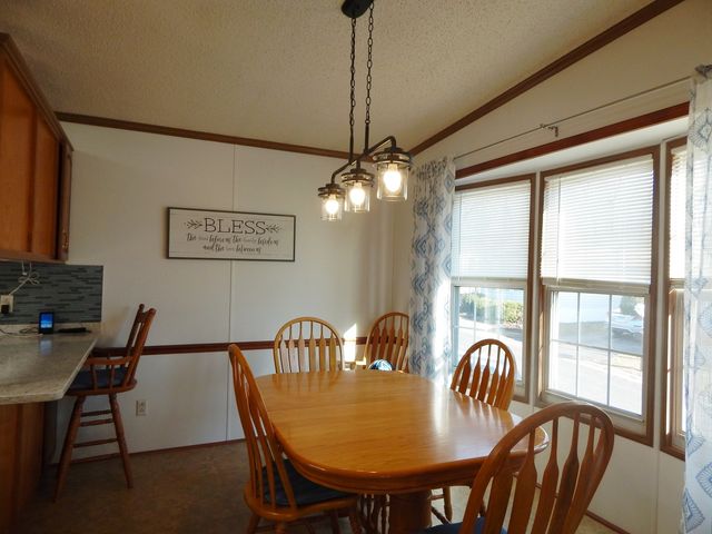 709 Hillcrest Lane, Crystal Lake, IL 60014