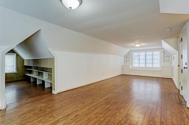 3514 Plumb Street, West University Place, TX 77005