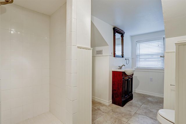 3514 Plumb Street, West University Place, TX 77005