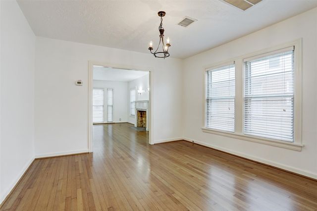 3514 Plumb Street, West University Place, TX 77005