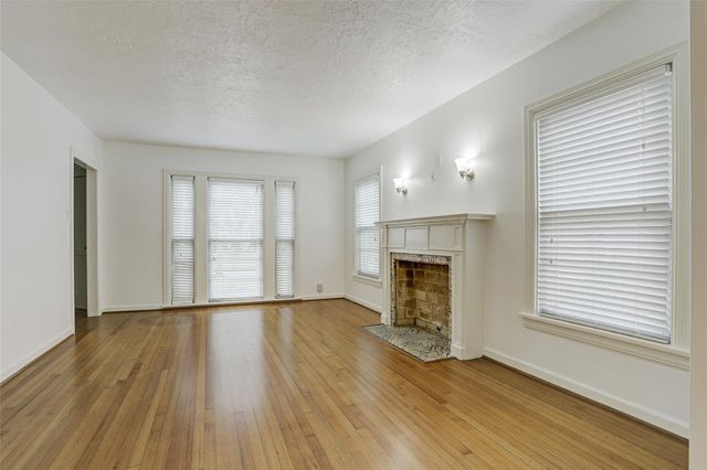 3514 Plumb Street, West University Place, TX 77005