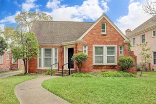3514 Plumb Street, West University Place, TX 77005