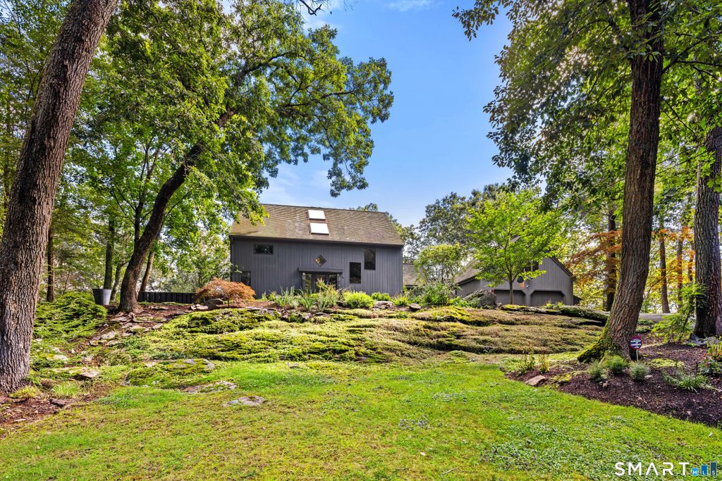 129 Davis Hill Road, Weston, CT 06883