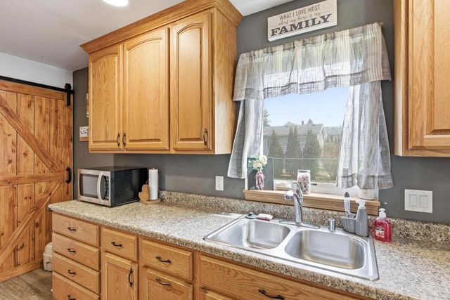 2914 Brewery Road, Cross Plains, WI 53528
