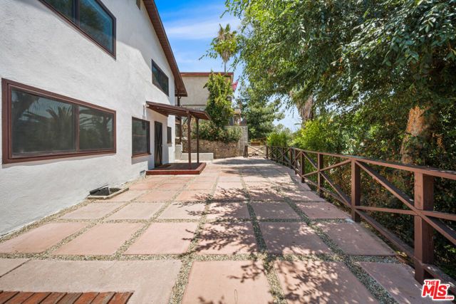238 Thorne Street A, Los Angeles, CA 90042