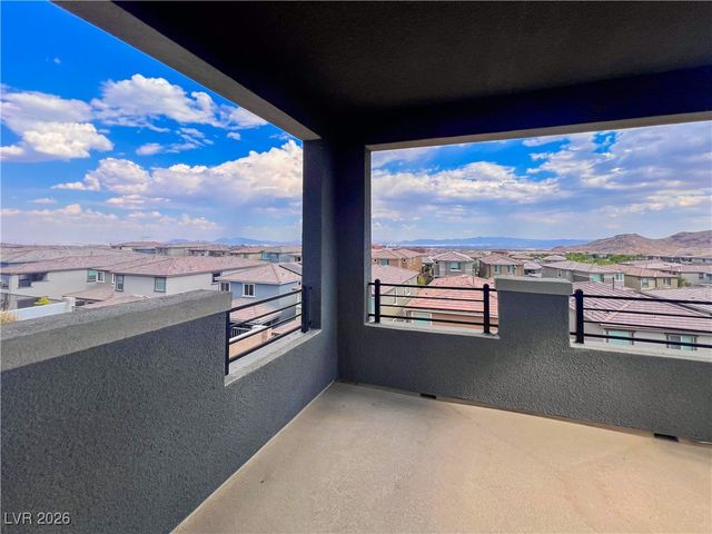 384 Purple Sandpiper Street, Las Vegas, NV 89138