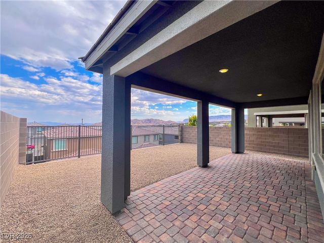 384 Purple Sandpiper Street, Las Vegas, NV 89138