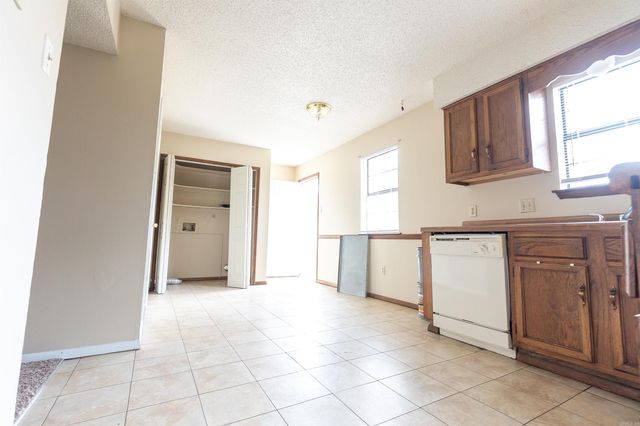 18 Georgeann Circle, Jacksonville, AR 72076