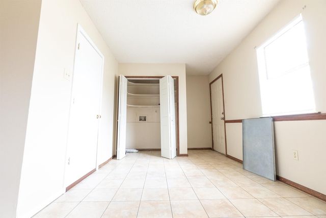 18 Georgeann Circle, Jacksonville, AR 72076