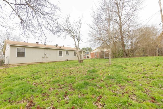 18 Georgeann Circle, Jacksonville, AR 72076