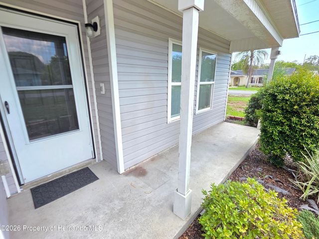 6210 Alderwood Street, Spring Hill, FL 34606