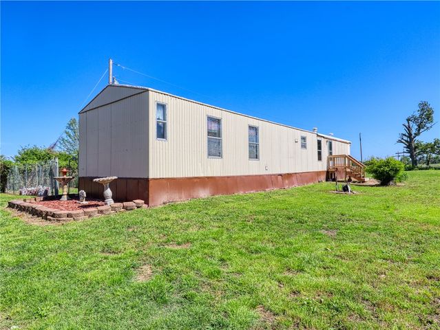 19995 Star Road, Siloam Springs, AR 72761