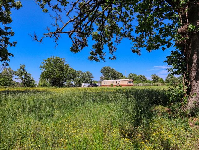19995 Star Road, Siloam Springs, AR 72761