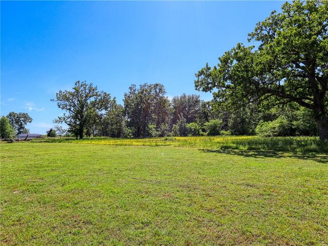 19995 Star Road, Siloam Springs, AR 72761