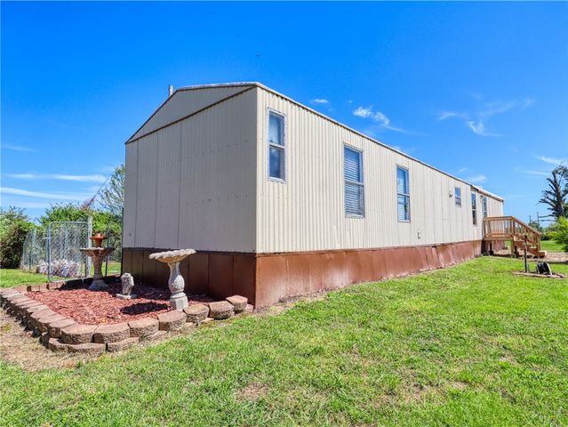 19995 Star Road, Siloam Springs, AR 72761
