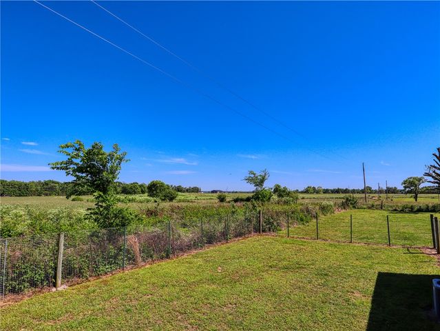19995 Star Road, Siloam Springs, AR 72761