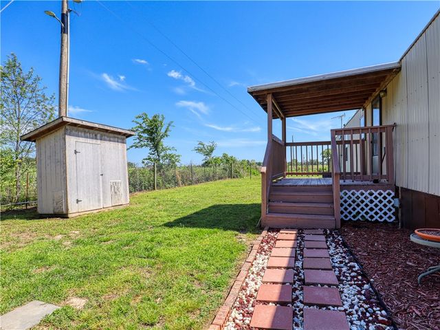 19995 Star Road, Siloam Springs, AR 72761