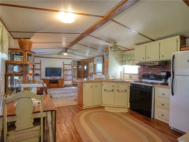 19995 Star Road, Siloam Springs, AR 72761