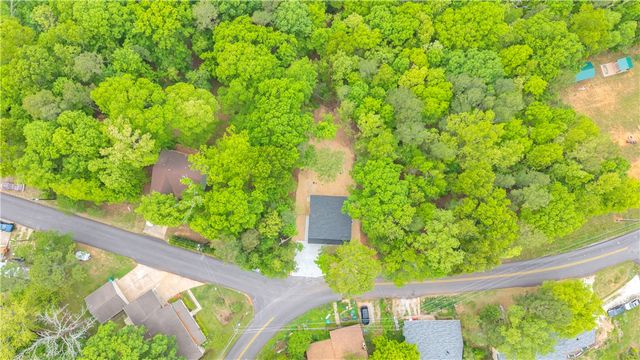 15985 Hickory Drive, Rogers, AR 72756