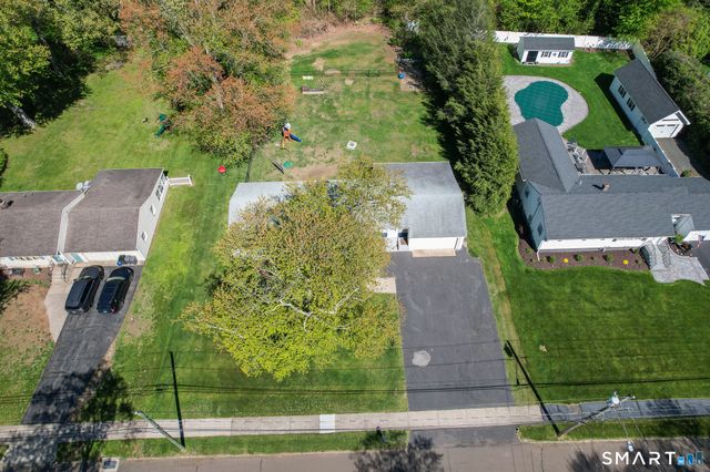39 Grove Road, North Haven, CT 06473