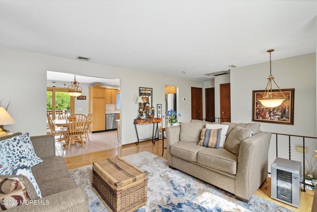 9 Borick Avenue, Hazlet, NJ 07730