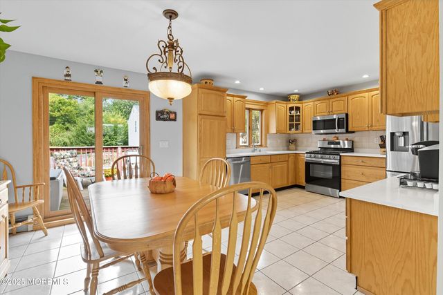 9 Borick Avenue, Hazlet, NJ 07730