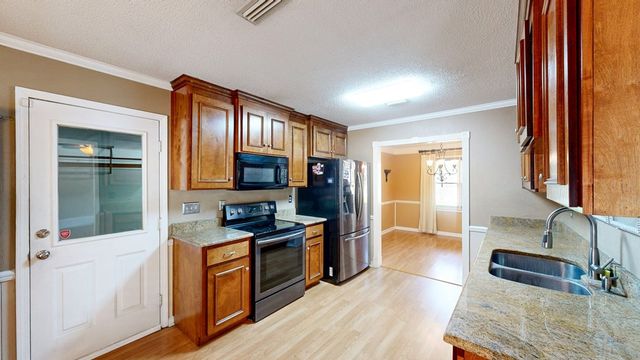 2107 Granada Drive, Dothan, AL 36303