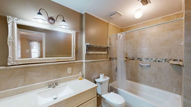 2107 Granada Drive, Dothan, AL 36303