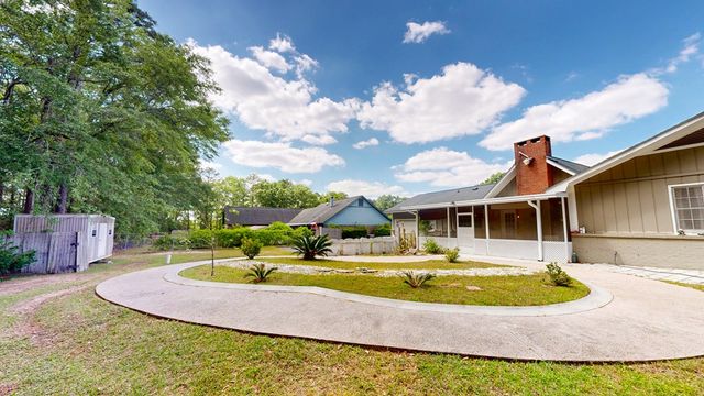 2107 Granada Drive, Dothan, AL 36303
