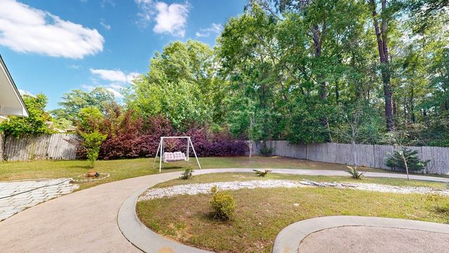 2107 Granada Drive, Dothan, AL 36303