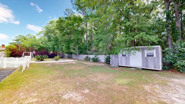 2107 Granada Drive, Dothan, AL 36303