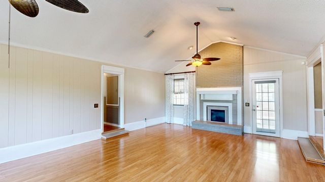 2107 Granada Drive, Dothan, AL 36303