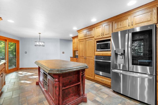 3046 BAY VIEW DRIVE, Green Bay, WI 54311