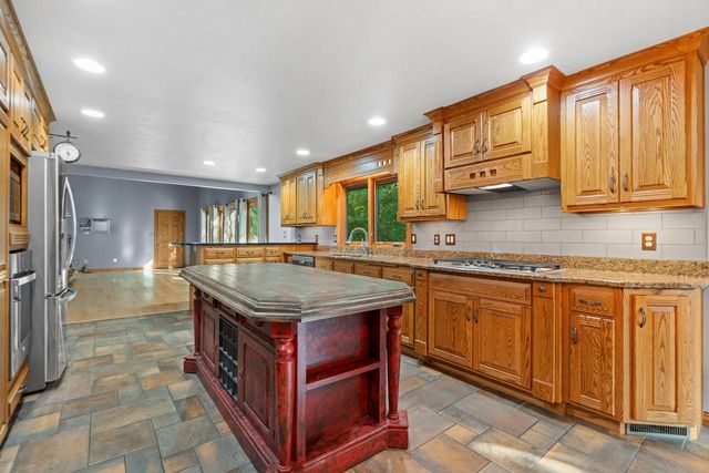3046 BAY VIEW DRIVE, Green Bay, WI 54311